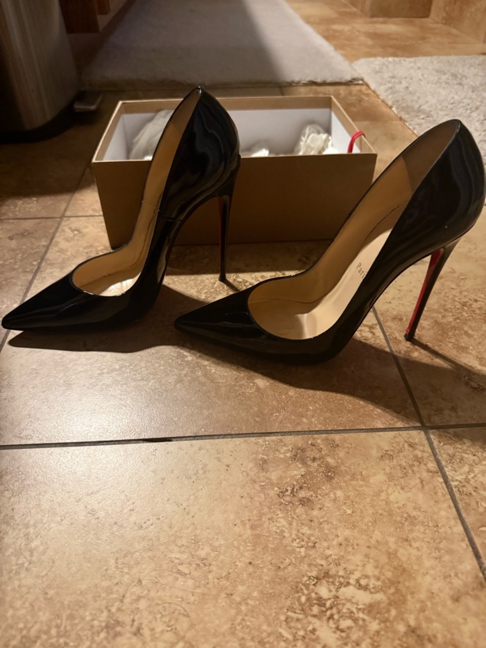 Christian Louboutin So Kate 39.5